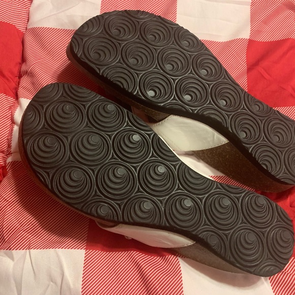 EuroWellness sandal slides - size 6.5/37 - Picture 5 of 6